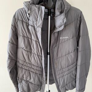 Columbia Women’s Light Gray Quilted Puffer Jacket Size XL/1X